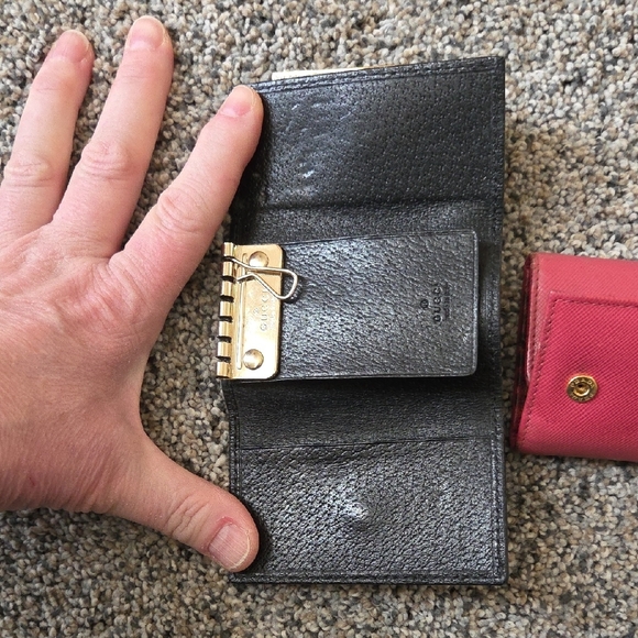 Authentic Luxury Wallet Lot - Picture 16 of 16